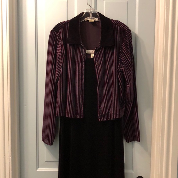 Dress Barn Dresses & Skirts - Ladies long purple velvet dress Sz12 with jacket